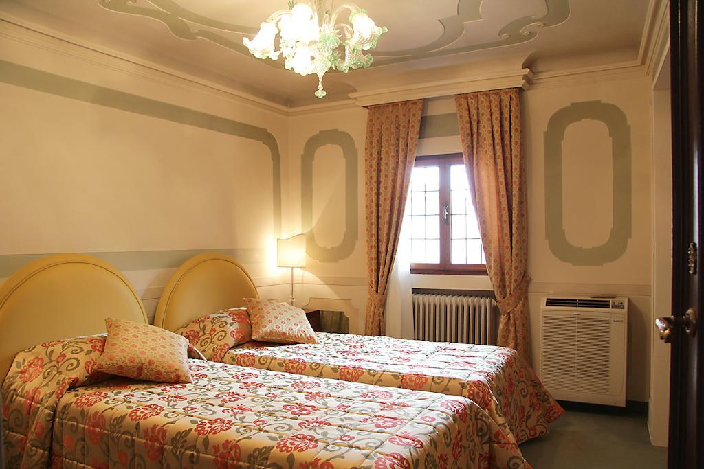 Domus Dotti V Guest House Treviso Kültér fotó