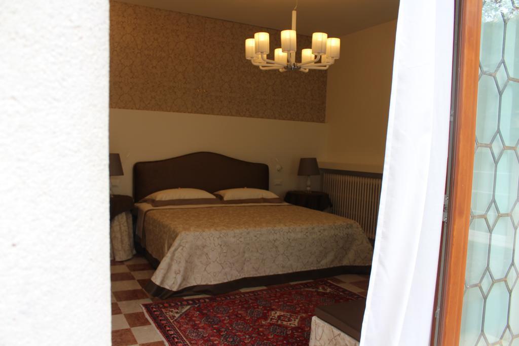 Domus Dotti V Guest House Treviso Kültér fotó