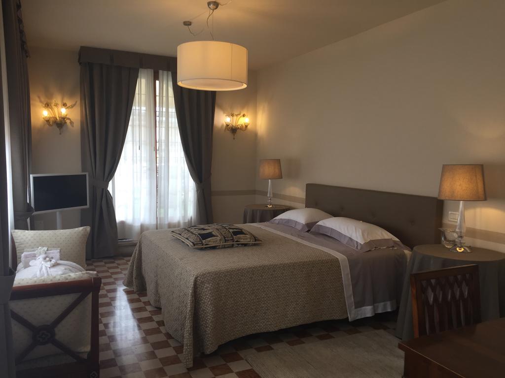 Domus Dotti V Guest House Treviso Kültér fotó