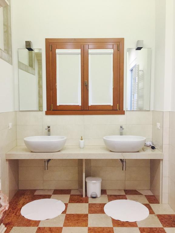 Domus Dotti V Guest House Treviso Kültér fotó